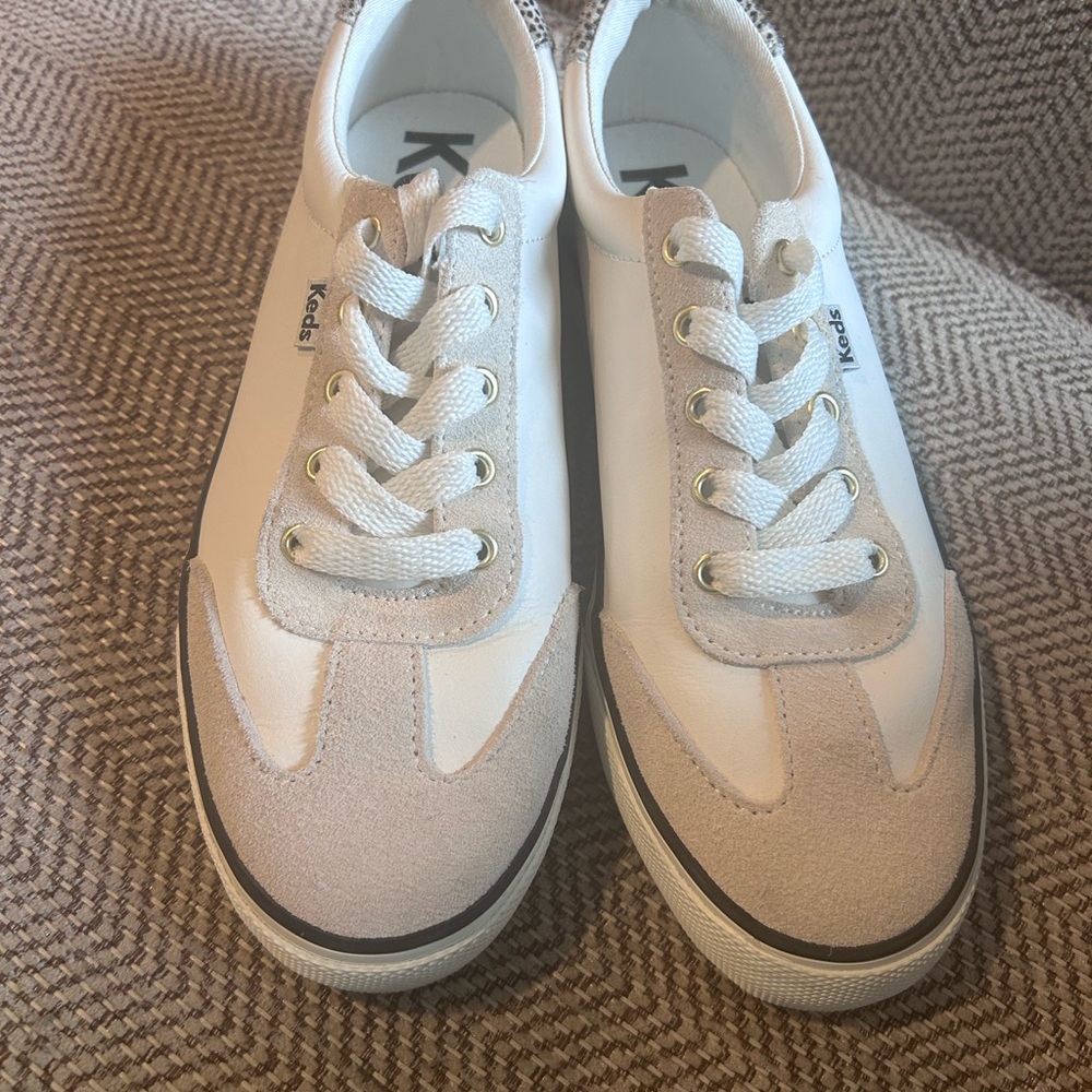 Keds White Leather Sneakers Sz 8 Animal Print Accent Casual Comfort Shoes Women